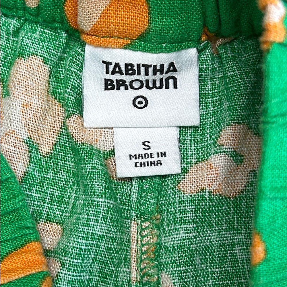 Tabitha Green Shorts with Yellow Floral Spot Print - Picture 3 of 7